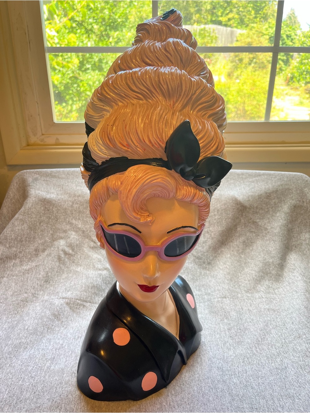 Bella Lux Retro Lady Head Bust Pink Beehive Hair Cat Eye Sunglasses Halloween